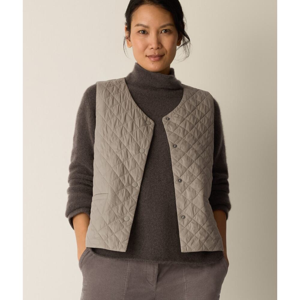Eileen Fisher Eggshell Recycled Nylon Quilted V-Neck Vest Women’s Size PS